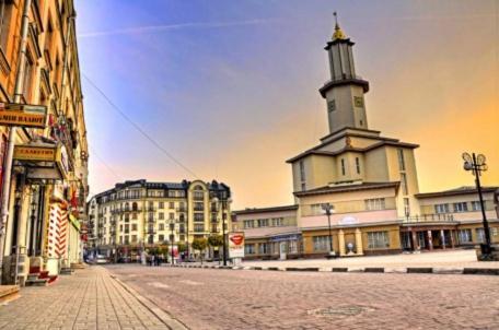 Apartment In The City Center İvano-Frankivsk Dış mekan fotoğraf